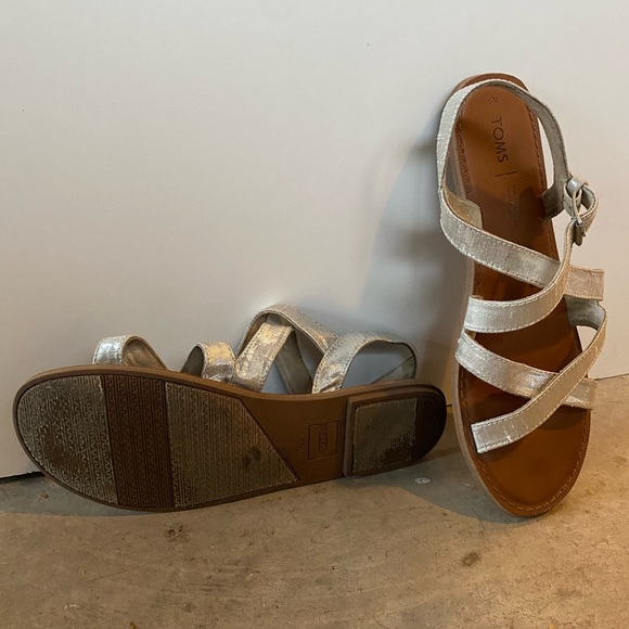 Toms silver gladiator sandals - Picture 2 of 3
